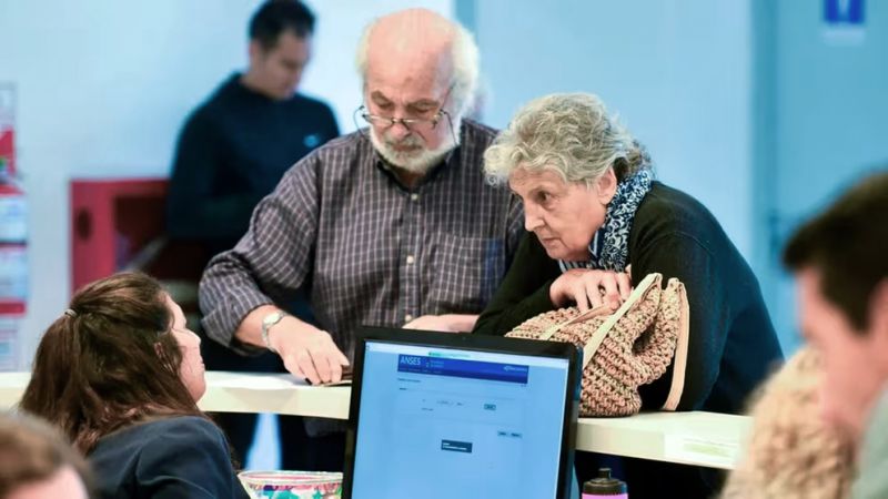 Cómo tramitar la Pensión Universal para el Adulto Mayor de la ANSES